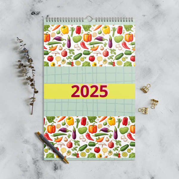 Spalvingas sieninis 2025 m. kalendorius "Daržovių Įkvėpimas" (anglų kalba)